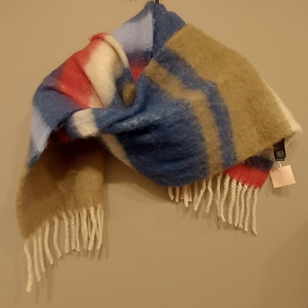 Colorful Striped Scarf - Picture 3 of 6